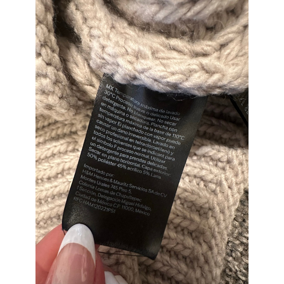 H&M Cream Turtleneck Sweater - Picture 7 of 10